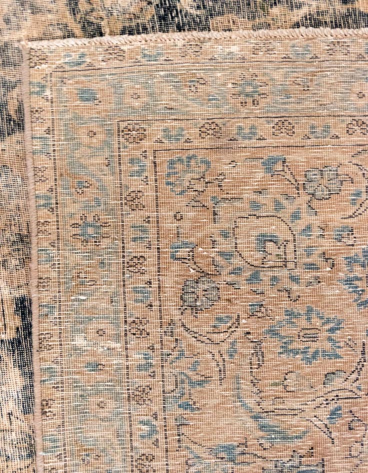 Detail image of  8' x 12' 2 Vintage Royal Wool Rug