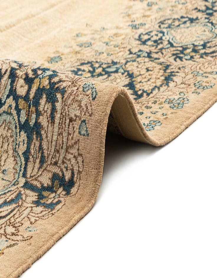 Detail image of  9' 1 x 11' 10 Vintage Royal Rug