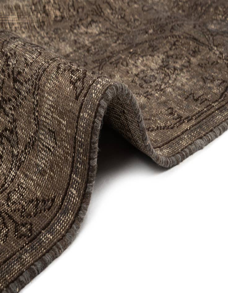 Detail image of  5' 8 x 8' 11 Vintage Rug