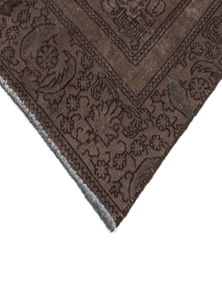 Detail image of  6' 9 x 10' 9 Vintage Wool Rug