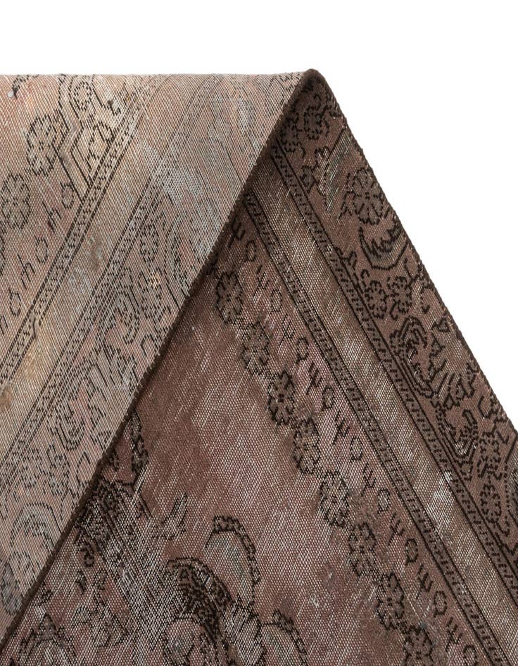 Detail image of  6' 9 x 10' 9 Vintage Wool Rug