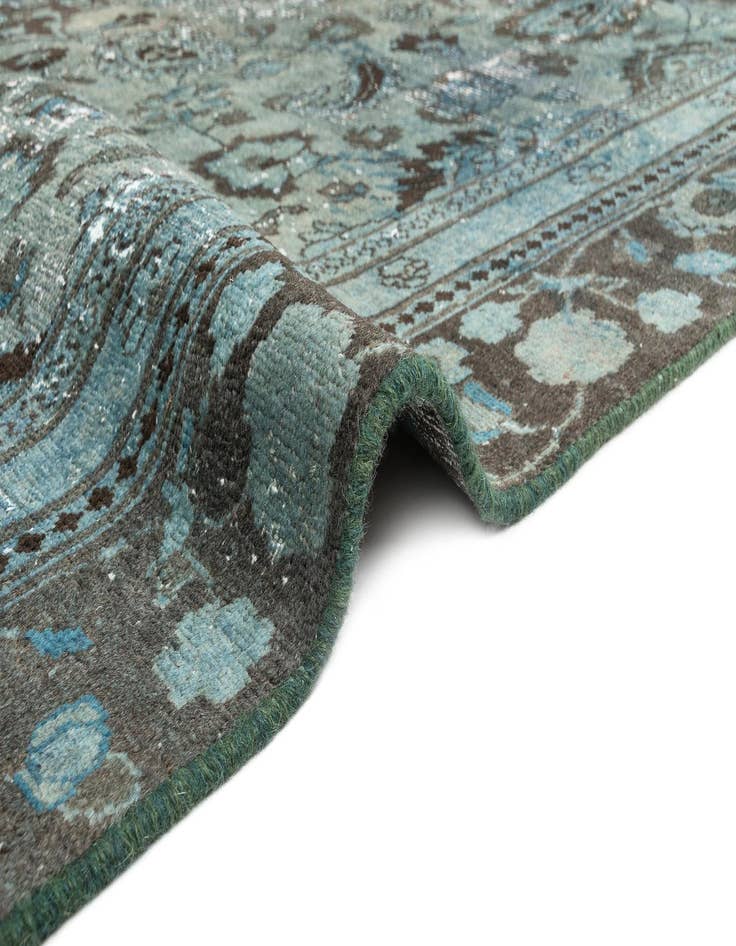 Detail image of  8' 9 x 11' Vintage Rug