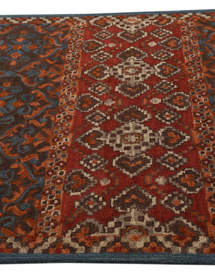 Detail image of  5' x 7' 10 Luna Rug