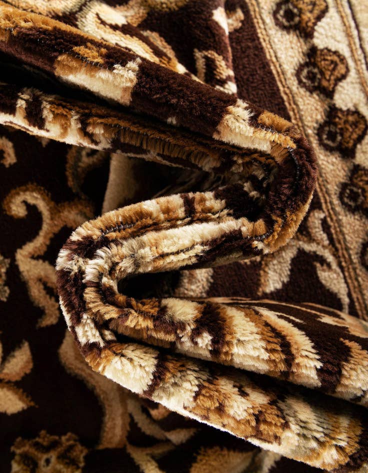 Detail image of  6' x 6' Chateau Round Rug