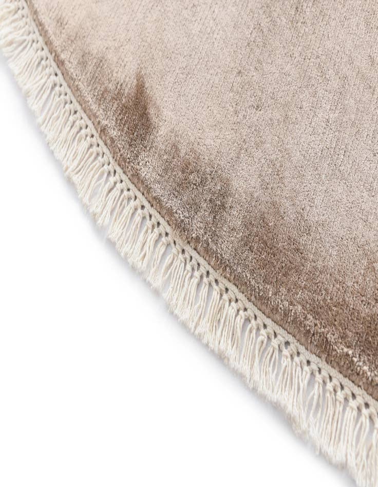 Detail image of  6' 6 x 6' 6  Hand Knotted Darya Wool Round Rug