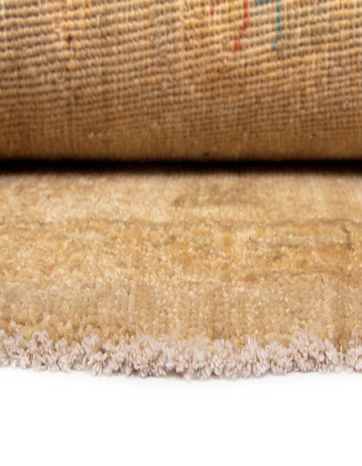 Detail image of  8' 2 x 8' 4 Kaizar Wool Round Rug