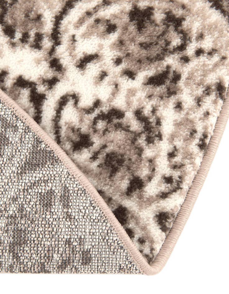 Detail image of  5' 3 x 5' 3 Monte Carlo Round Rug