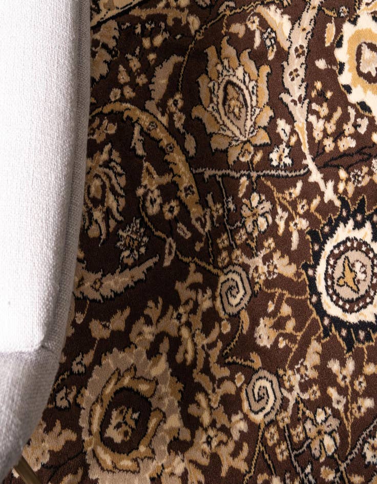 Detail image of  7' 10 x 7' 10 Neda Round Rug