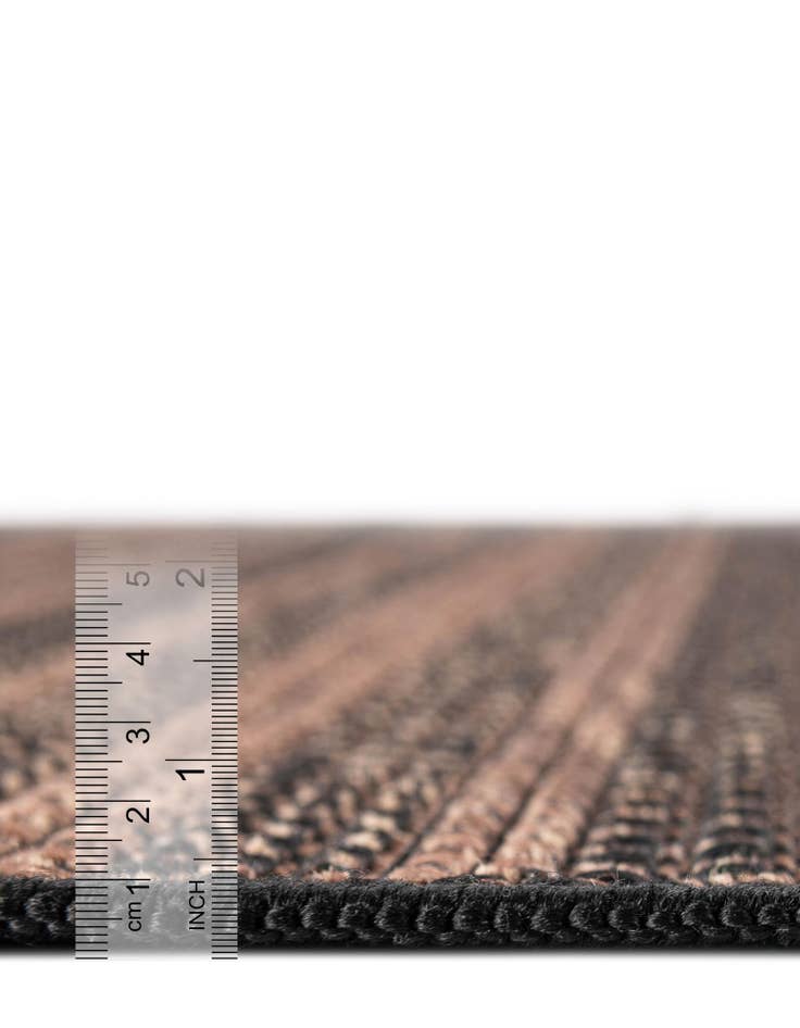 Detail image of  6' x 6'  Washable Border Indoor / Outdoor Round Rug