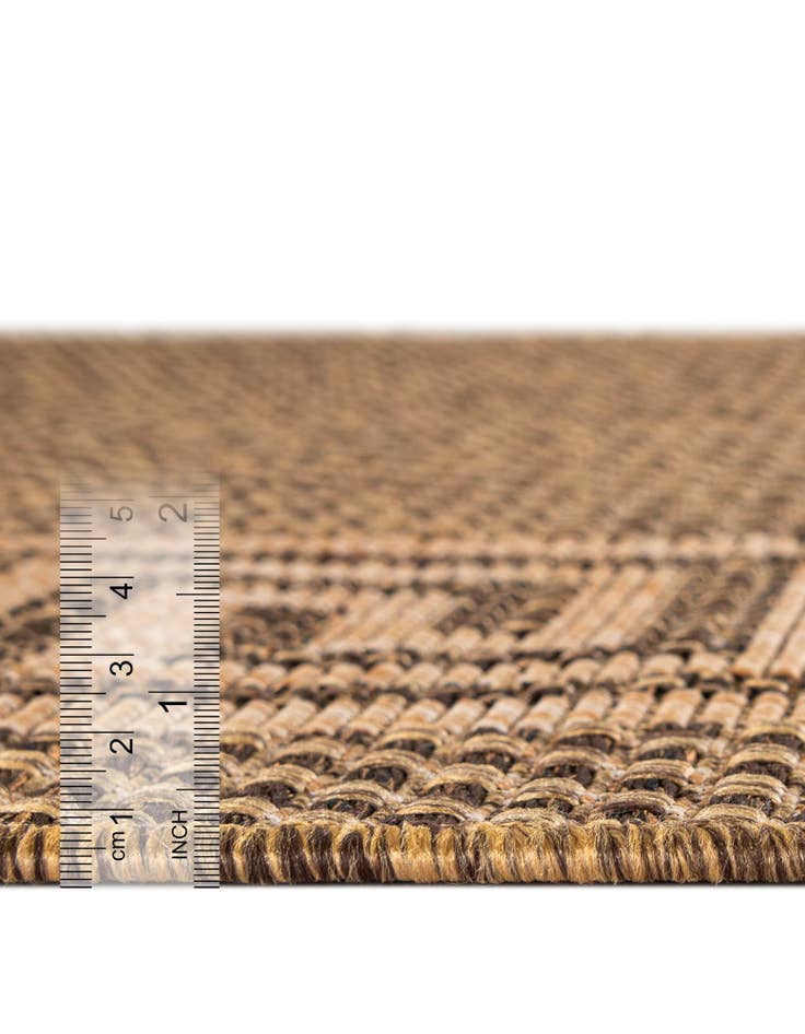 Detail image of  6' x 6'  Washable Border Indoor / Outdoor Round Rug