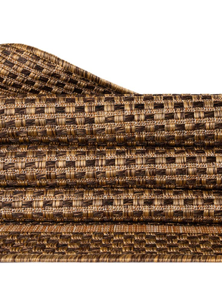 Detail image of  6' x 6'  Washable Border Indoor / Outdoor Round Rug