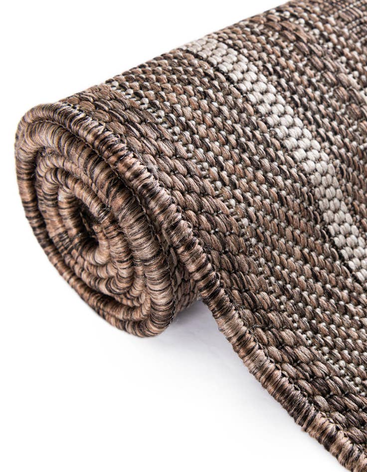 Detail image of  5' 3 x 5' 3  Washable Border Indoor / Outdoor Round Rug