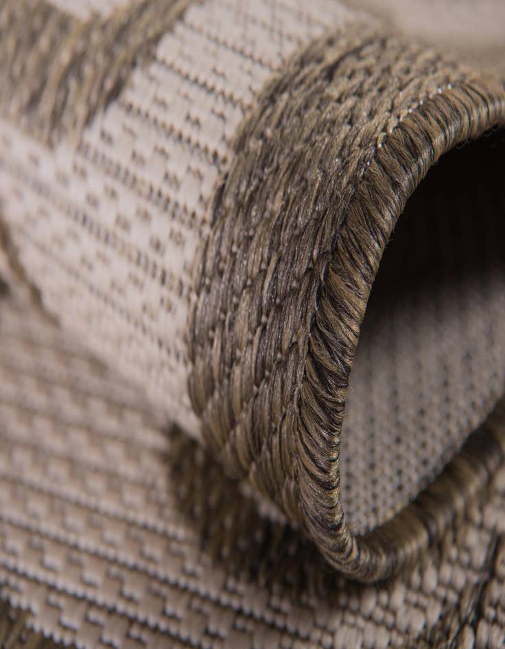 Detail image of  6' x 6'  Washable Botanical Indoor / Outdoor Round Rug