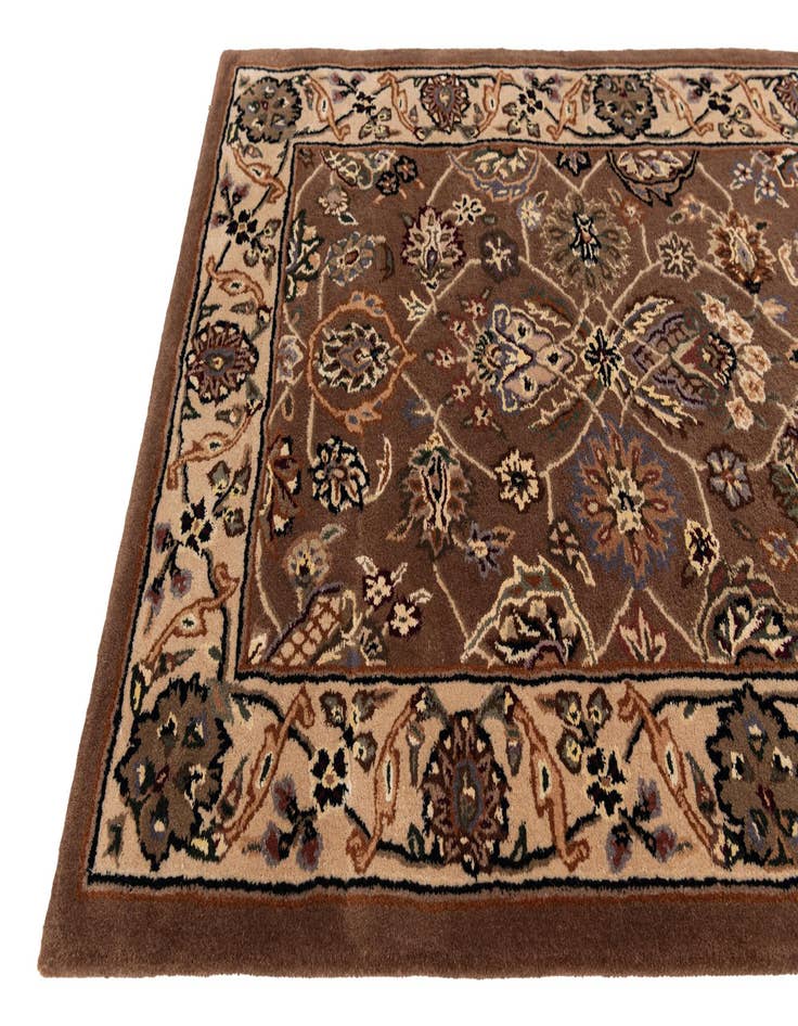 Detail image of  2' 8 x 12' Aditi Runner Rug