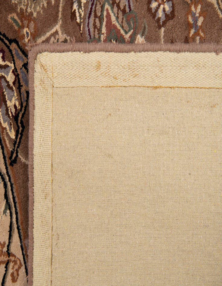 Detail image of  2' 8 x 12' Aditi Runner Rug