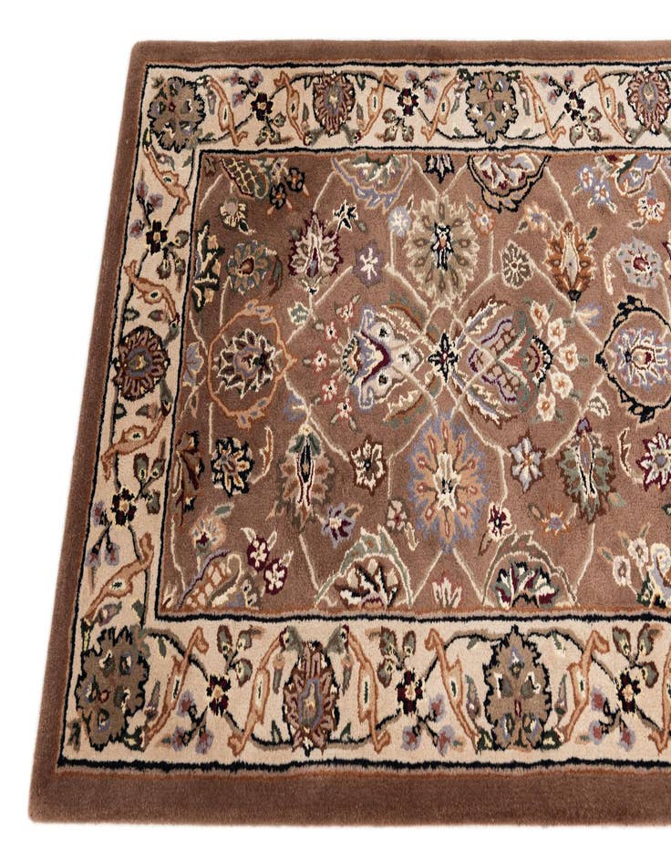 Detail image of  2' 8 x 12' Aditi Runner Rug