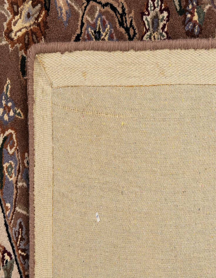 Detail image of  2' 8 x 12' Aditi Runner Rug