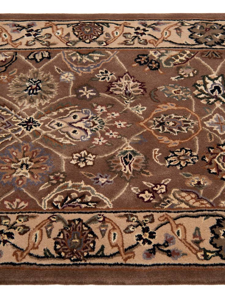 Detail image of  2' 8 x 12' Aditi Runner Rug