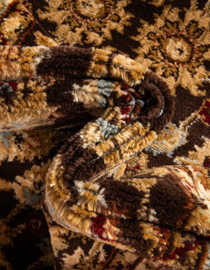 Detail image of  2' 7 x 10' Aditi Runner Rug