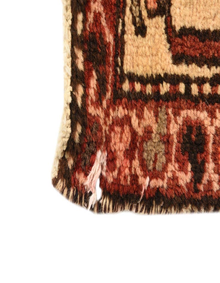 Detail image of 5' 2 x 10' Hand Knotted Bakhtiar Persian Wool Runner Rug