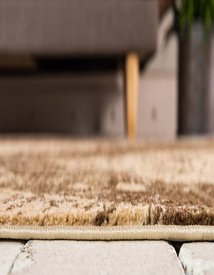 Detail image of  2' 2 x 6' Charlestown Runner Rug