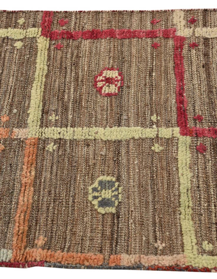 Detail image of  2' 4 x 10'  Hand Knotted Darya Wool Runner Rug