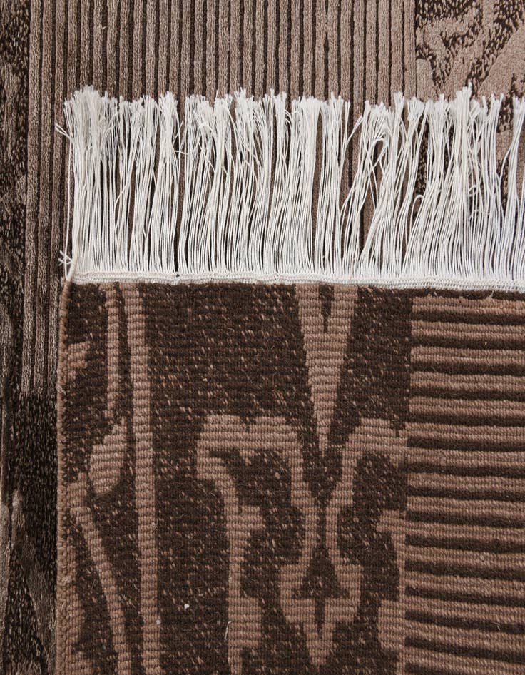 Detail image of  2' 9 x 9' 10  Hand Knotted Darya Wool Runner Rug