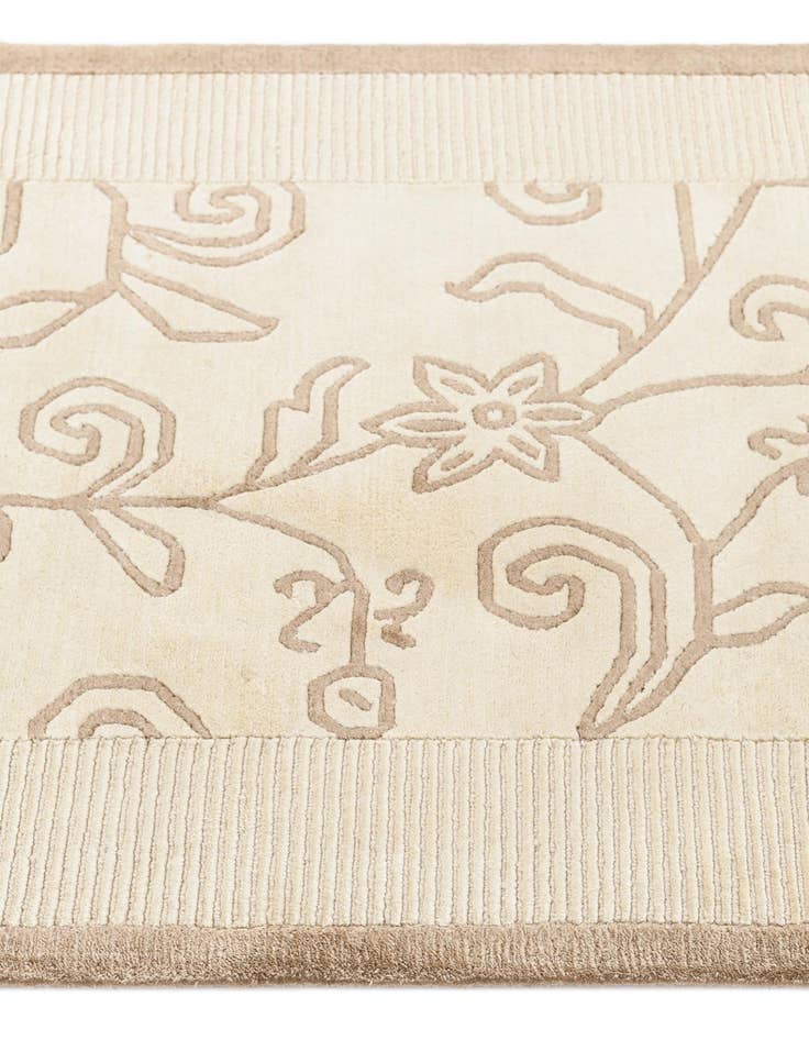 Detail image of  2' 8 x 9' 9  Hand Knotted Darya Wool Runner Rug