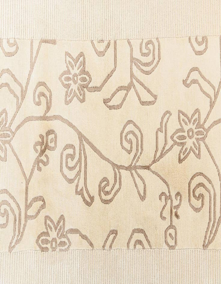 Detail image of  2' 8 x 9' 9  Hand Knotted Darya Wool Runner Rug