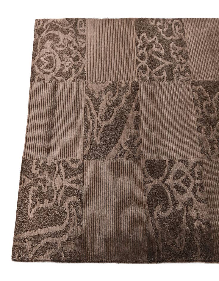 Detail image of  2' 8 x 10' Darya Runner Rug