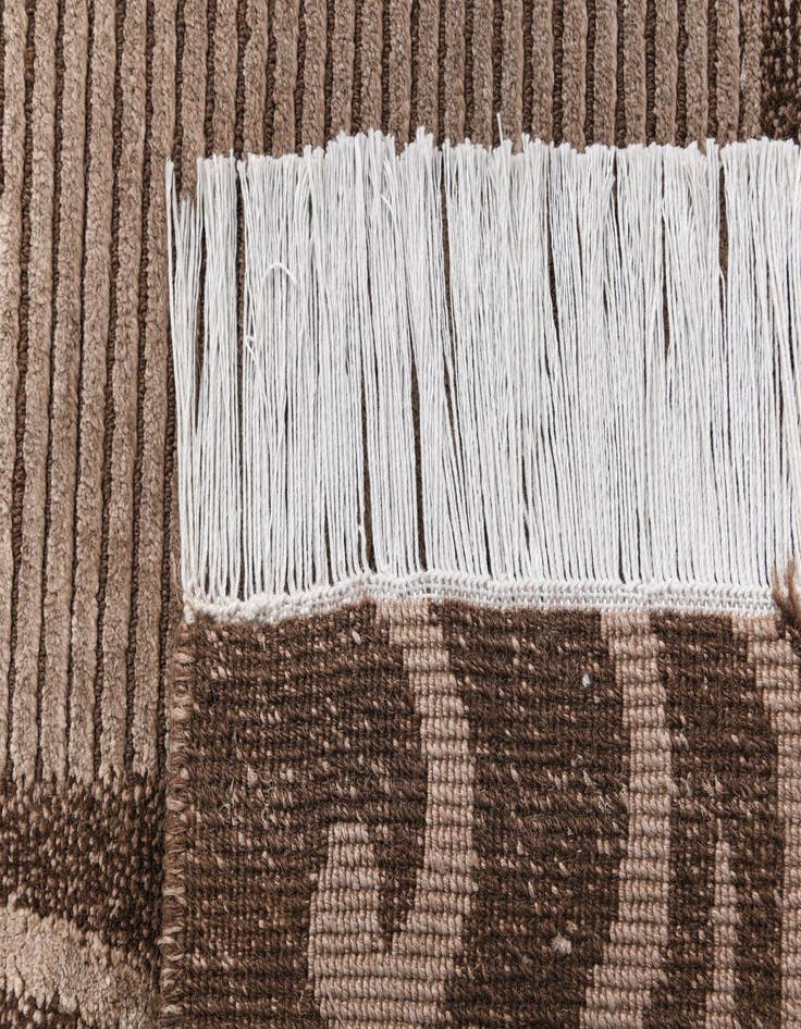 Detail image of  2' 8 x 9' 9 Darya Runner Rug