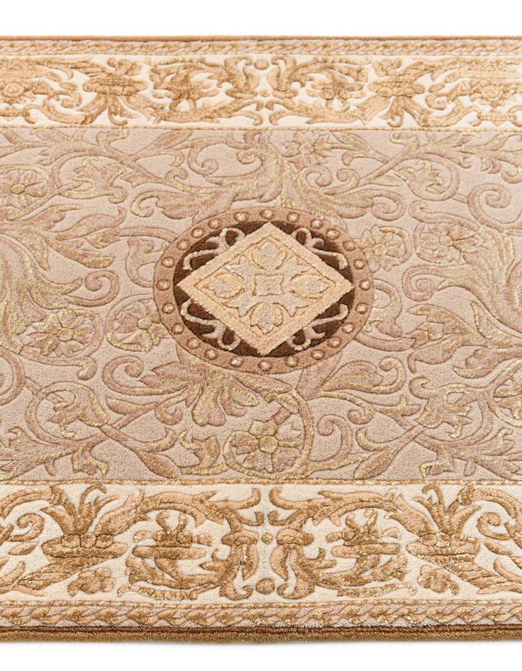 Detail image of  2' 8 x 9' 10 Darya Runner Rug