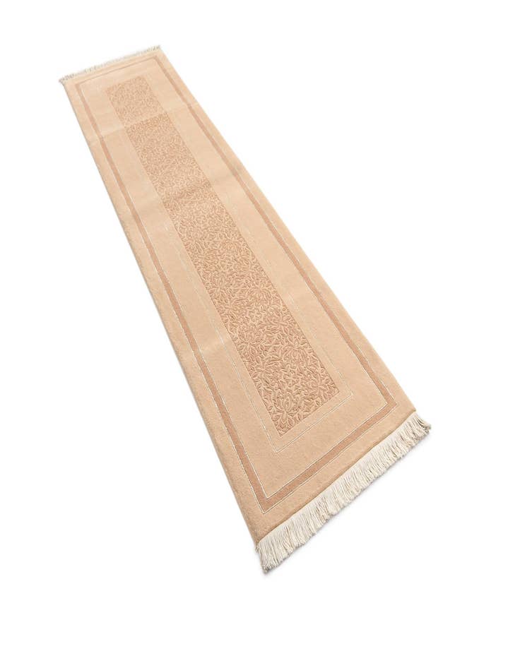 Detail image of  2' 9 x 10' Darya Runner Rug