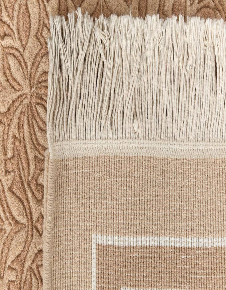 Detail image of  2' 9 x 10' Darya Runner Rug