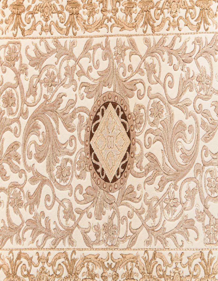 Detail image of  2' 8 x 9' 11 Darya Runner Rug