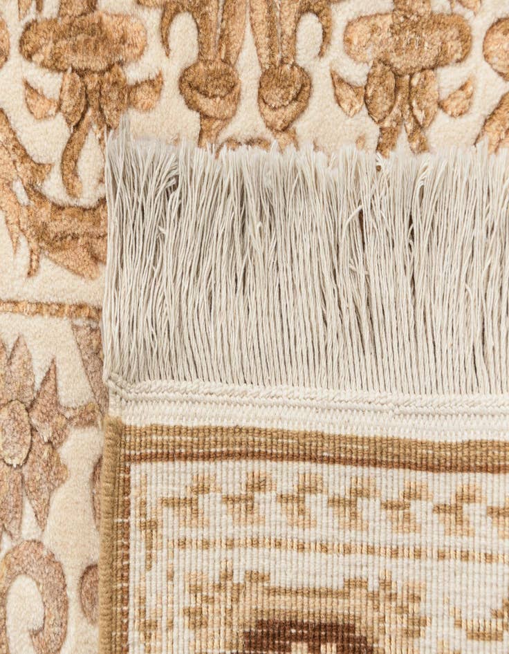 Detail image of  2' 8 x 9' 11 Darya Runner Rug