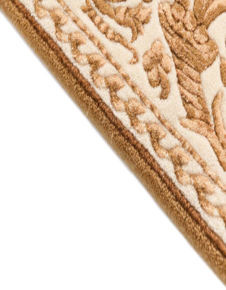 Detail image of  2' 8 x 9' 10 Darya Runner Rug