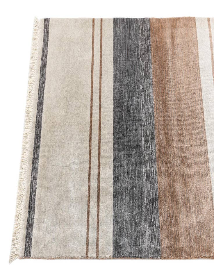 Detail image of  2' 8 x 9' 8 Darya Runner Rug