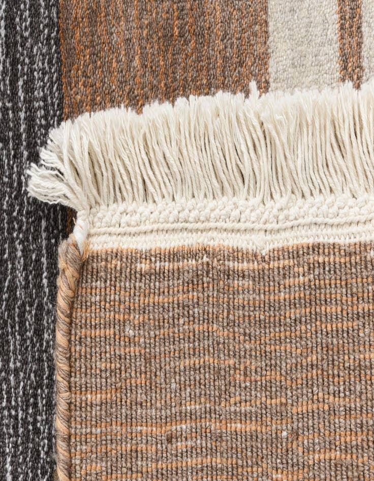 Detail image of  2' 8 x 9' 8 Darya Runner Rug