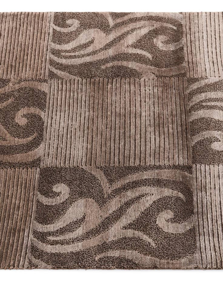 Detail image of  2' 6 x 10' Darya Runner Rug