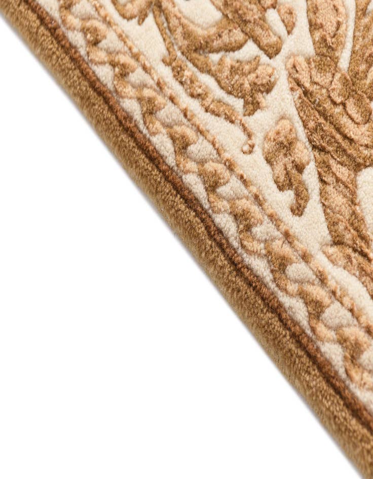 Detail image of  2' 8 x 9' 10 Darya Runner Rug