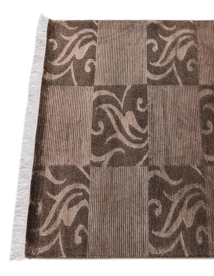 Detail image of  2' 7 x 13' Darya Runner Rug