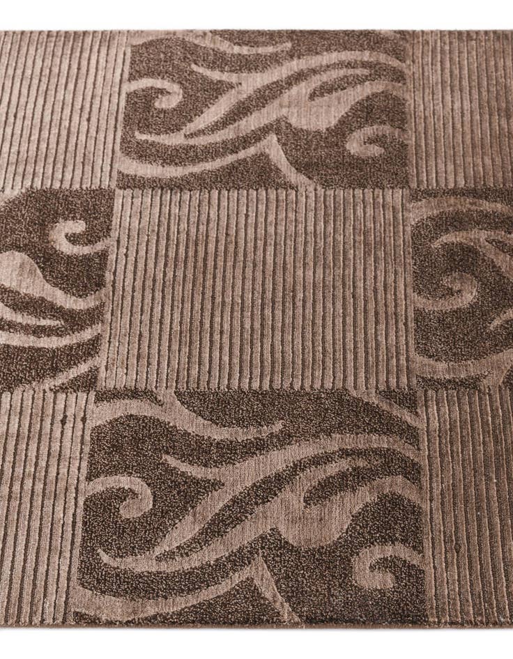 Detail image of  2' 7 x 13' Darya Runner Rug