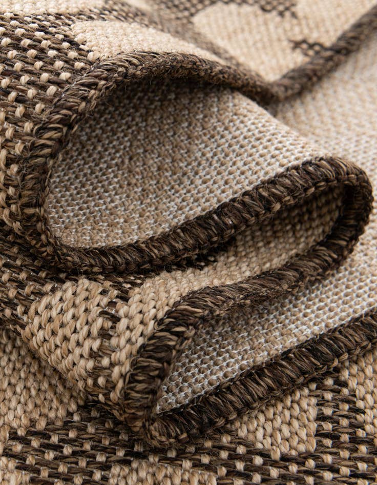 Detail image of  2' x 5' 3 Dunes Runner Rug