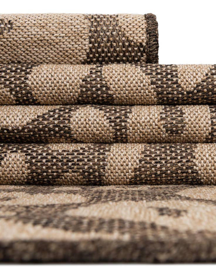 Detail image of  2' x 5' 3 Dunes Runner Rug