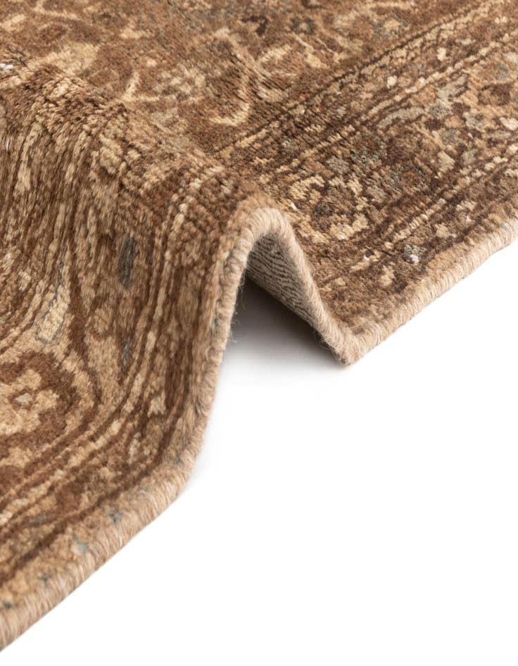 Detail image of  3' 8 x 10' Hamedan Runner Rug