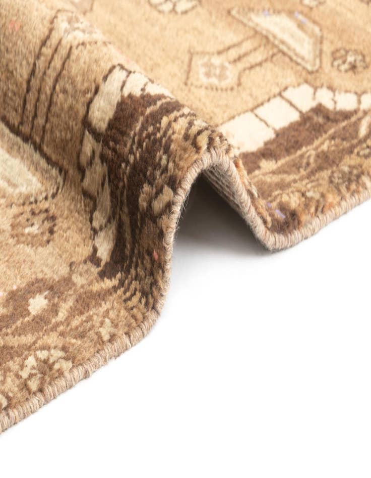 Detail image of  3' 3 x 9' 4 Hamedan Runner Rug
