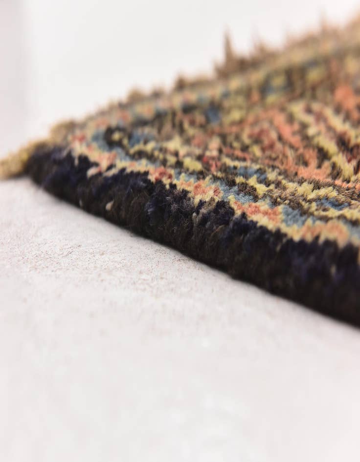 Detail image of  5' x 9' 9  Hand Knotted Hossainabad Persian Wool Runner Rug