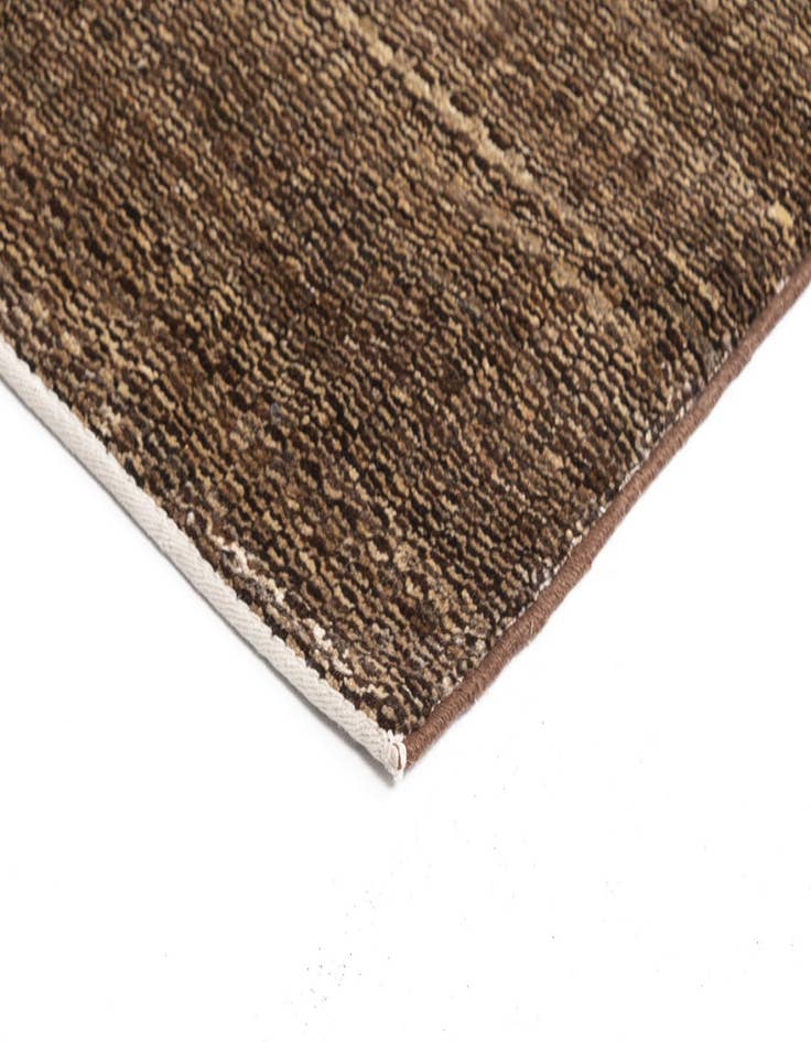 Detail image of  2' 7 x 10' Juma Wool Runner Rug