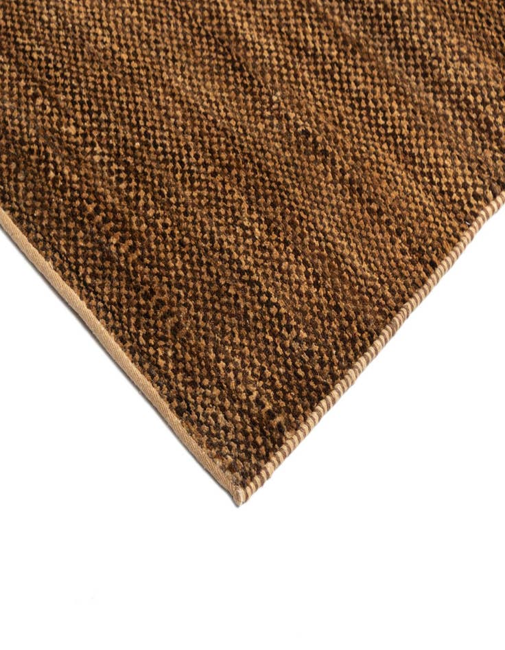 Detail image of  2' 7 x 8' Juma Wool Runner Rug